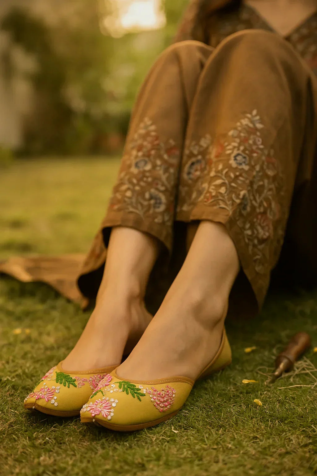 20250731_0814_Elegant_Jutti_Close-Up_remix_01k1f5s62hfkns4jbtzxxej5b1 - Zaiah