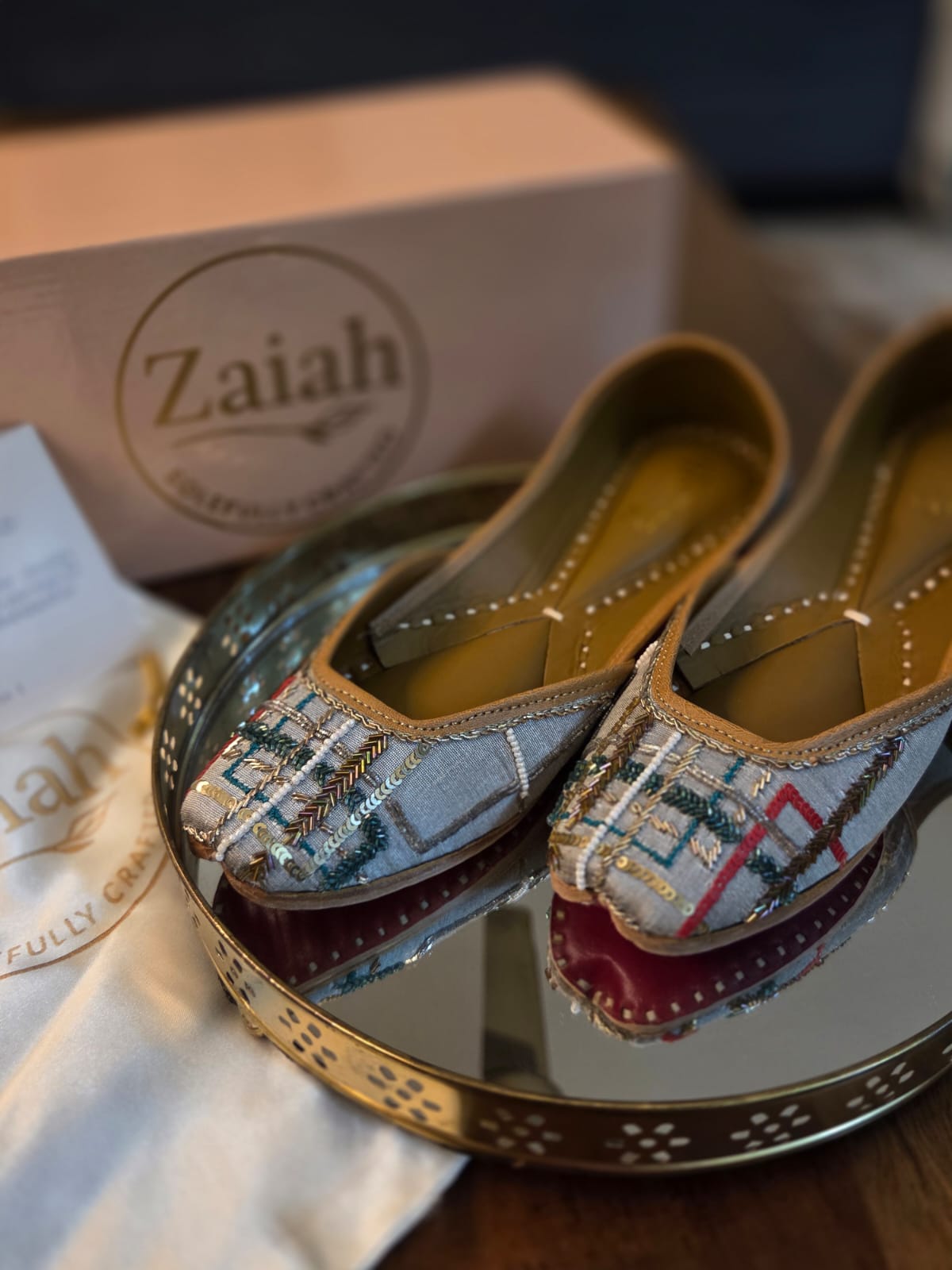 Blush Knot